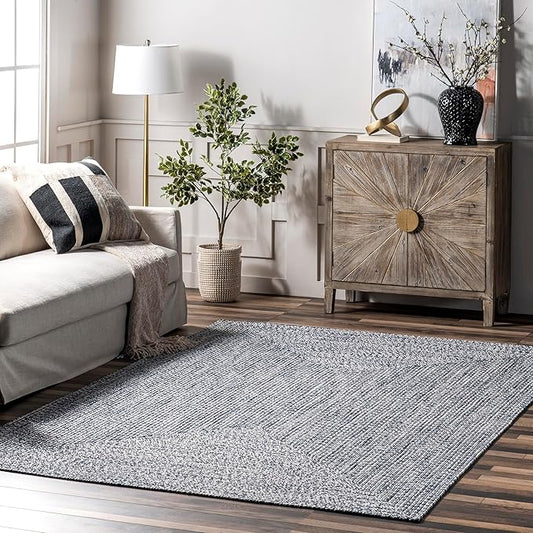 nuLOOM Oval 3' x 5' Solid Hand Braided Indoor/Outdoor Area Rug, Pet-Friendly, High Traffic, Weather Resistant, for Patio, Balcony, Bedroom, Living, Dining Room, Wynn Navy